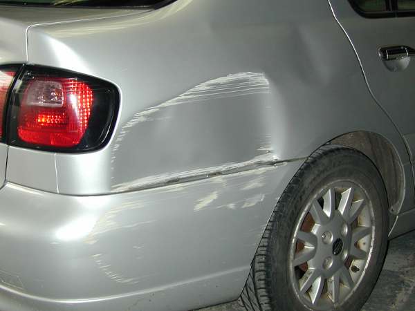 Car accident damage repairers Westcliff Leigh Essex.